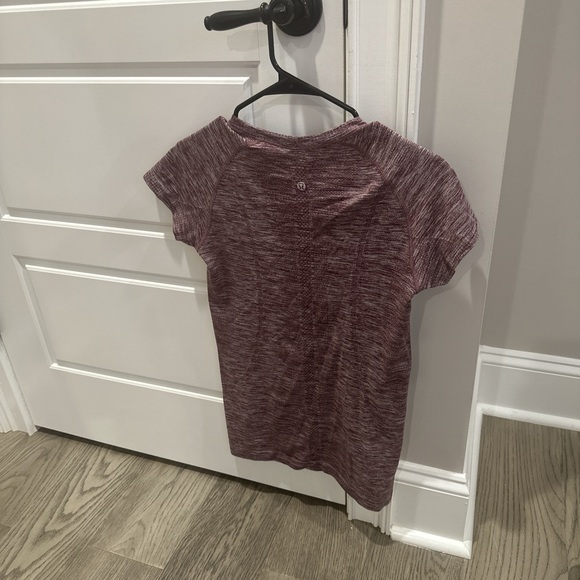 Purple lululemon swiftly tech - Picture 2 of 2